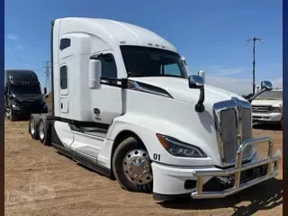 2023 KENWORTH T680