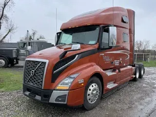 2019 VOLVO VNL64T760