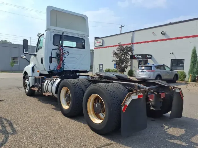 2019 NAVISTAR INTERNATIONAL LT625 DAYCAB T/A