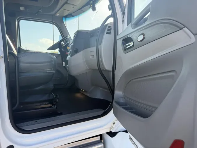 2021 Peterbilt 579