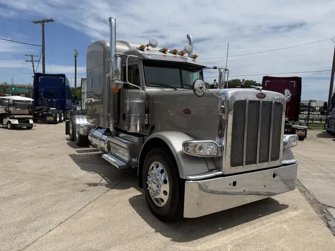 2019 Peterbilt 389