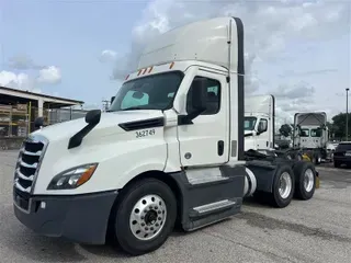 2021 FREIGHTLINER CA126