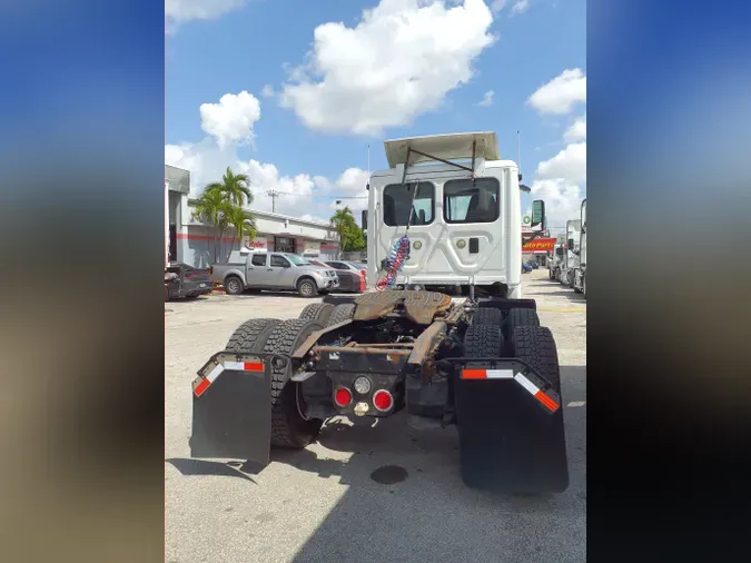 2016 FREIGHTLINER/MERCEDES CASCADIA 125