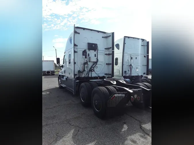 2020 FREIGHTLINER CASCADIA 125