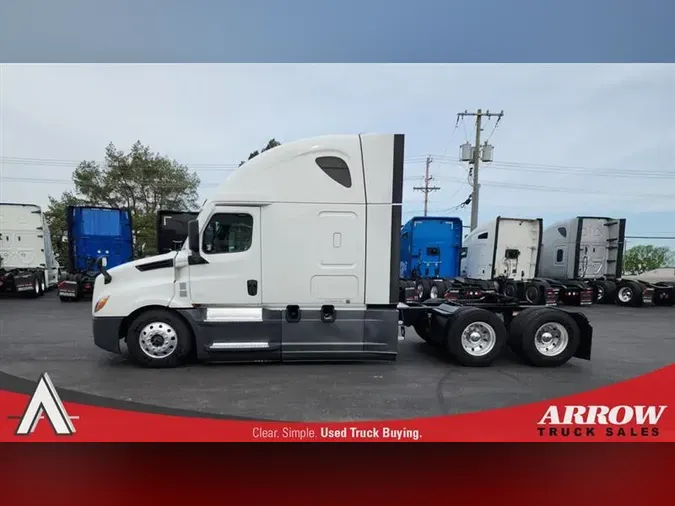 2020 FREIGHTLINER CA126