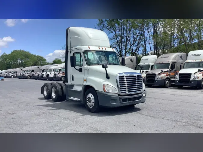 2019 Freightliner Cascadia 12512d32e183f246bd4d070a415b4b051ba
