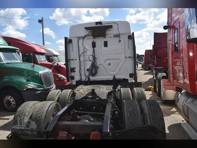 2013 FREIGHTLINER CASCADIA 125