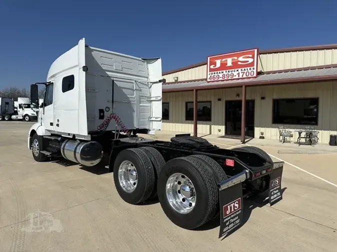 2019 VOLVO VNL64T740