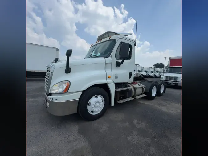 2019 FREIGHTLINER CASCADIA 12512e00de0f802b6973ccf19ebb6c38af8