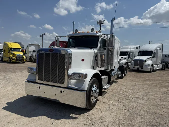 2023 Peterbilt 389