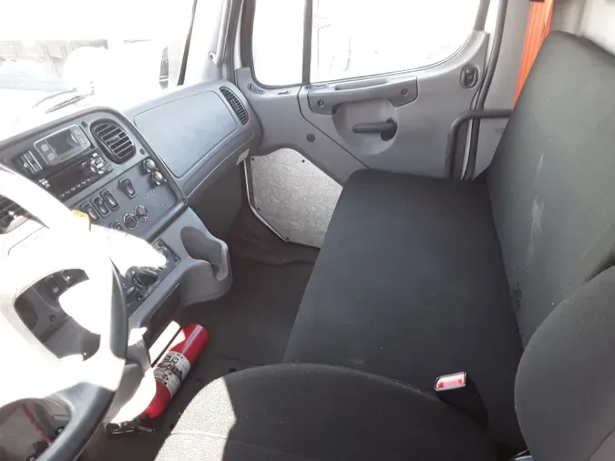 2019 FREIGHTLINER/MERCEDES M2 106
