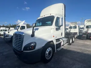 2018 FREIGHTLINER/MERCEDES CASCADIA 125