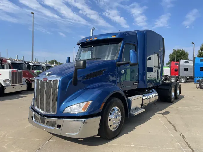 2022 Peterbilt 579