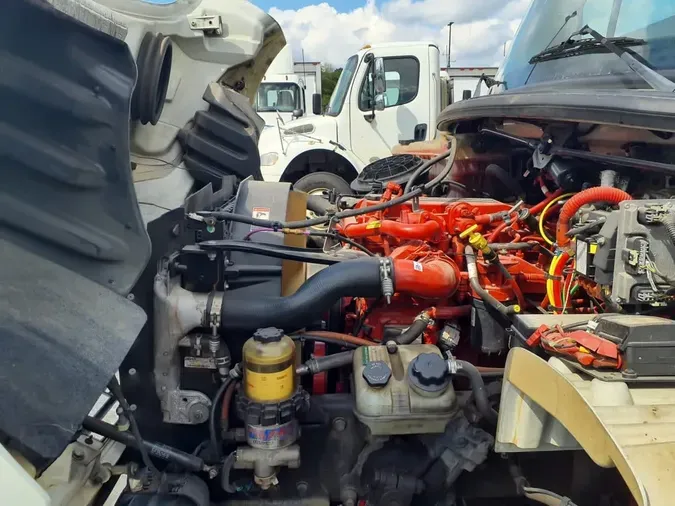 2018 FREIGHTLINER/MERCEDES M2 10612ebe25df30842bb7cf758fb62e4cd58