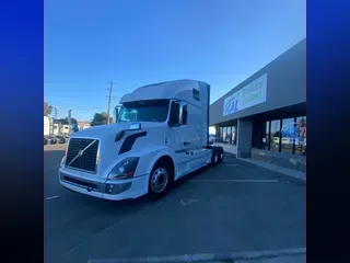 2016 Volvo VNL670