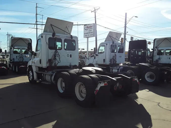 2018 FREIGHTLINER/MERCEDES CASCADIA 125