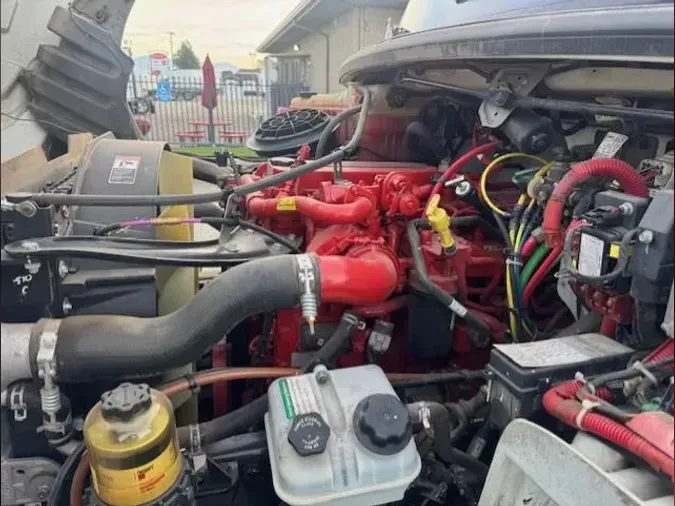 2019 Freightliner Business Class M2 106