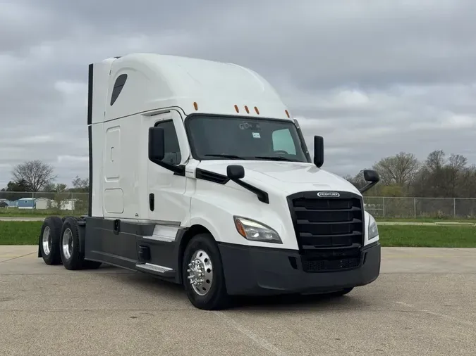 2022 FREIGHTLINER Cascadia 12612ef217e69dbb4c4ff2e2301984109e7