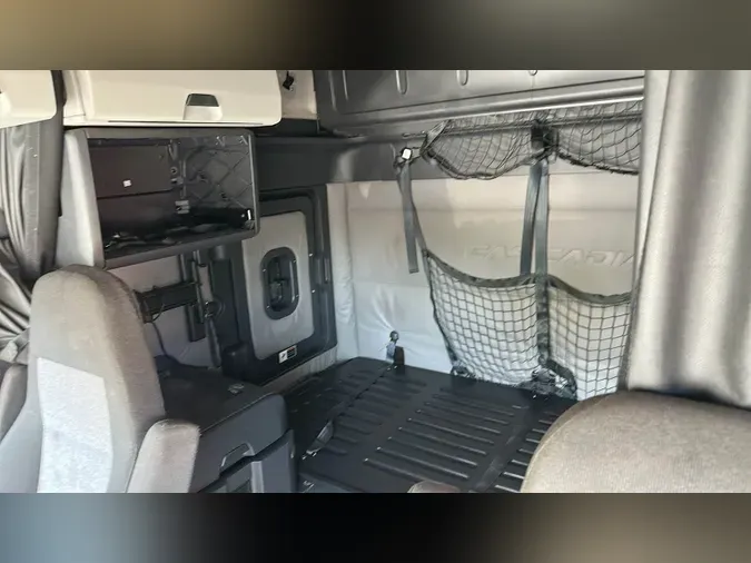 2021 Freightliner Cascadia