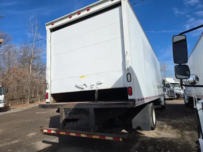 2016 FREIGHTLINER/MERCEDES M2 106