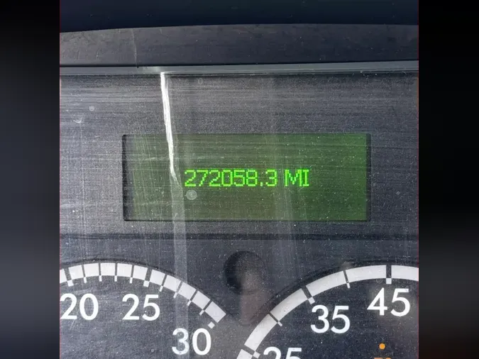 2018 FREIGHTLINER/MERCEDES M2 106