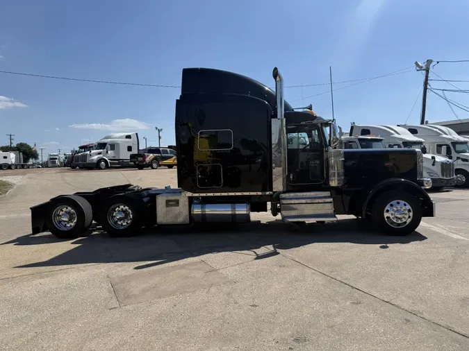 2022 Peterbilt 38912f2bf1520673d9b21439ed343d7b267