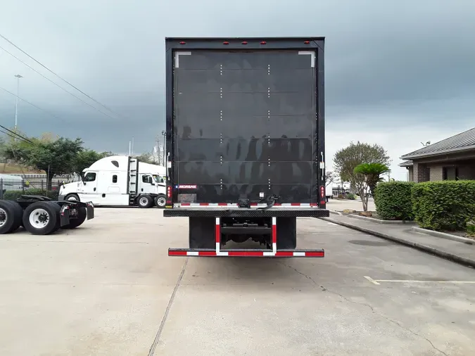 2019 FREIGHTLINER/MERCEDES M2 106