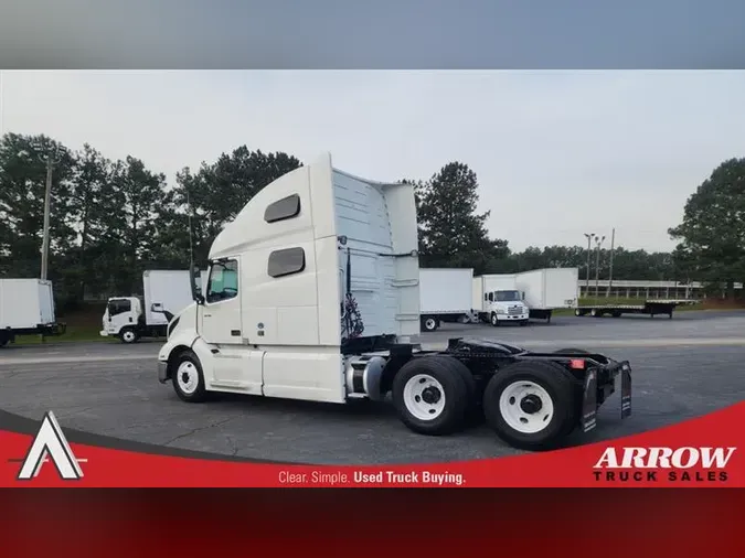 2020 VOLVO VNL760