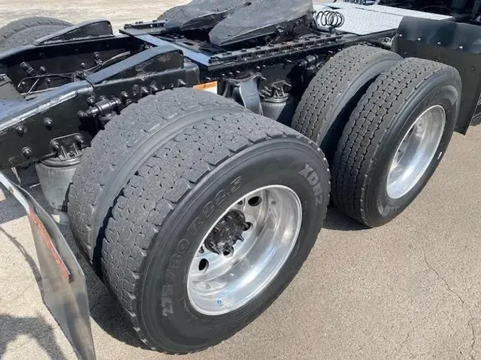 2020 Freightliner Cascadia