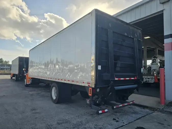 2020 FREIGHTLINER/MERCEDES M2 106