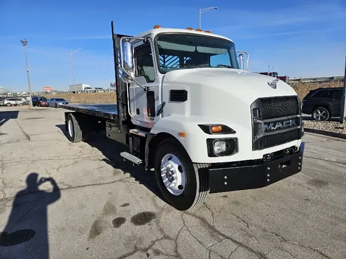 2021 MACK MD MD6