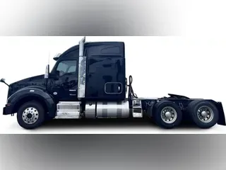 2022 Kenworth T880