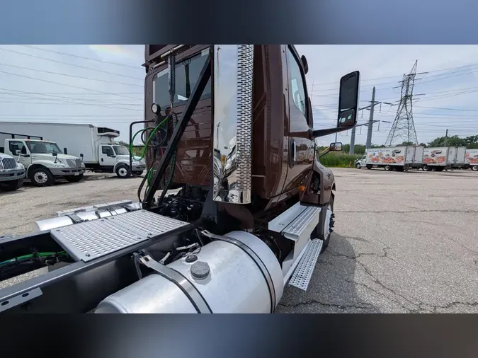 2019 International LT625