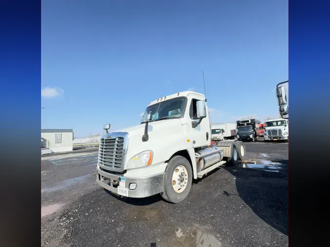 2016 FREIGHTLINER/MERCEDES CASCADIA 12512fc7b0a6ea58e6996b0735be6815210