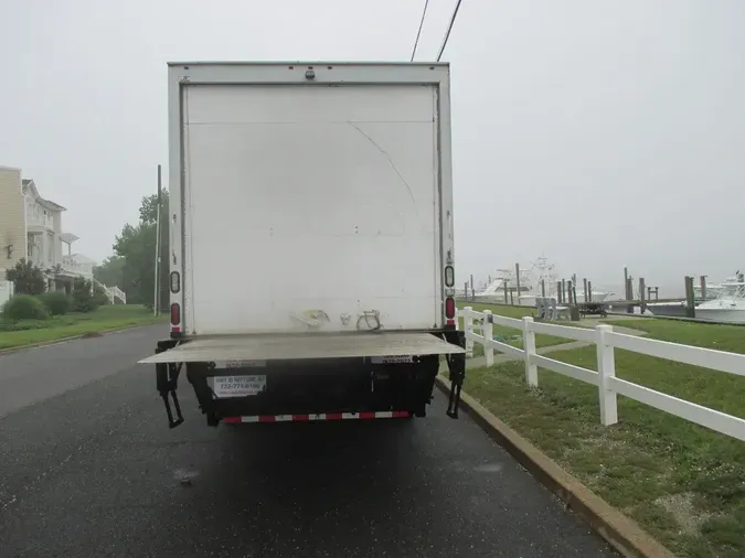 2017 FREIGHTLINER M2 CREW CAB