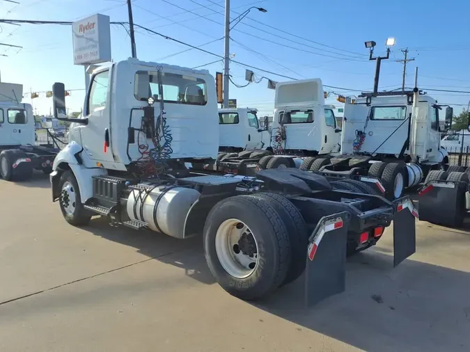 2019 NAVISTAR INTERNATIONAL RH613 DAYCAB S/A