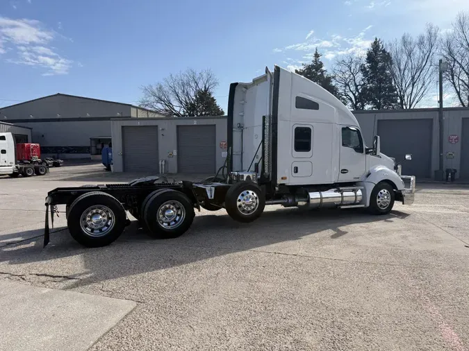 2021 Kenworth T68012fd951f57ceae773ce76cabeb25f4f9