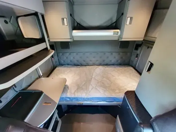 2020 Kenworth T680