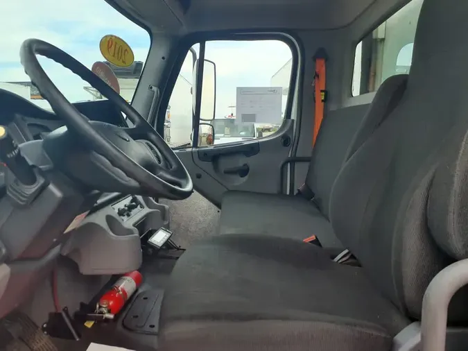 2019 FREIGHTLINER M2 106