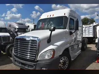 2013 FREIGHTLINER CASCADIA 125