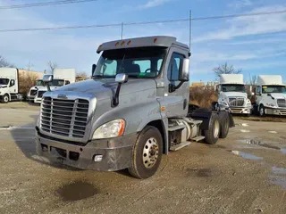 2018 FREIGHTLINER/MERCEDES CASCADIA 125