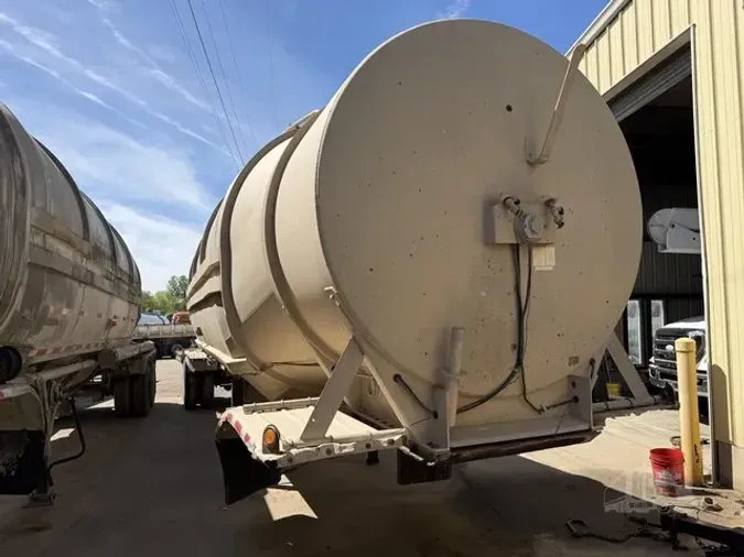 1984 HEIL 13066efbaa9afa3f477186645acddc7b