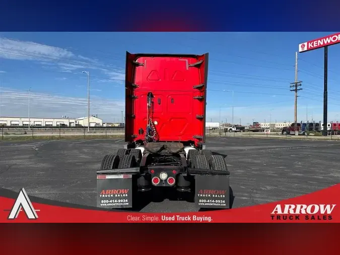 2019 FREIGHTLINER CASCADEVO1