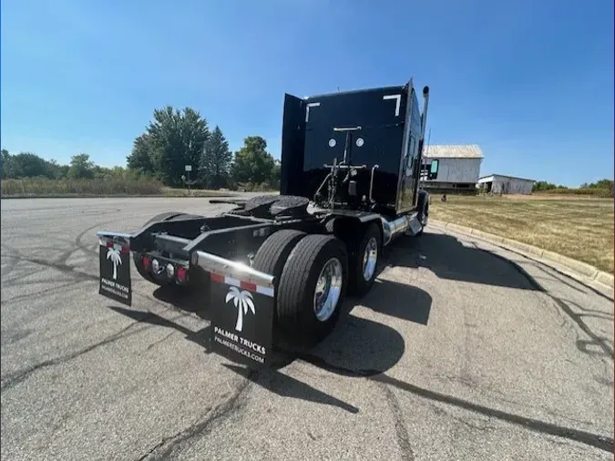 2024 Kenworth W990