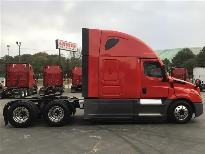 2021 FREIGHTLINER CASCADIA