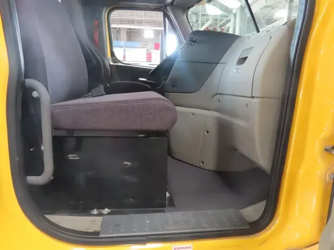 2018 FREIGHTLINER CASCADIA 113