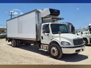2016 FREIGHTLINER M2 106