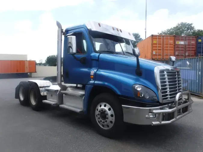 2018 FREIGHTLINER/MERCEDES CASCADIA 125