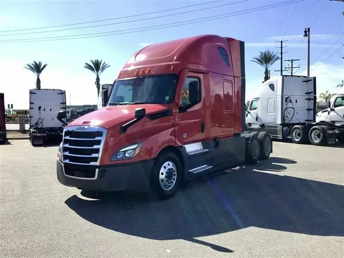 2021 FREIGHTLINER CA126