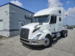 2020 VOLVO VNL64T760